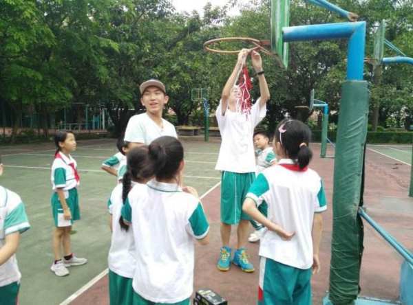 篮球基础训练儿童教案_0